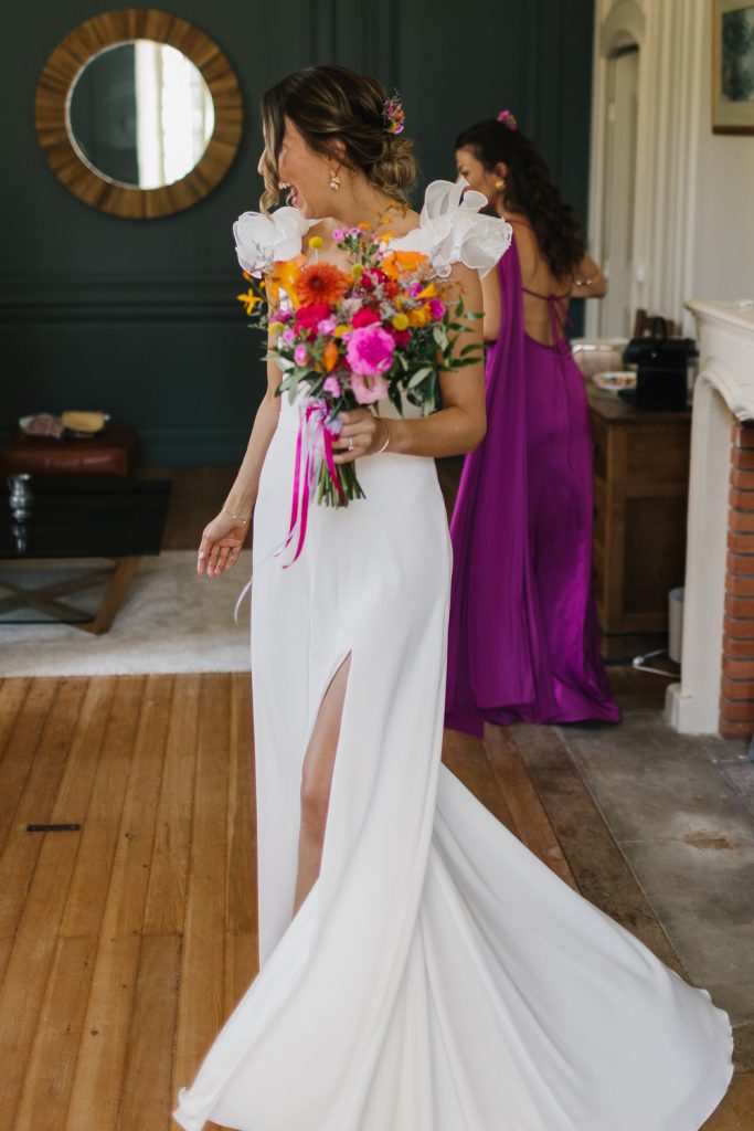 le superbe bouquet de la mariée dans sa chambre à al'bbaye de la Grâce-Dieu 