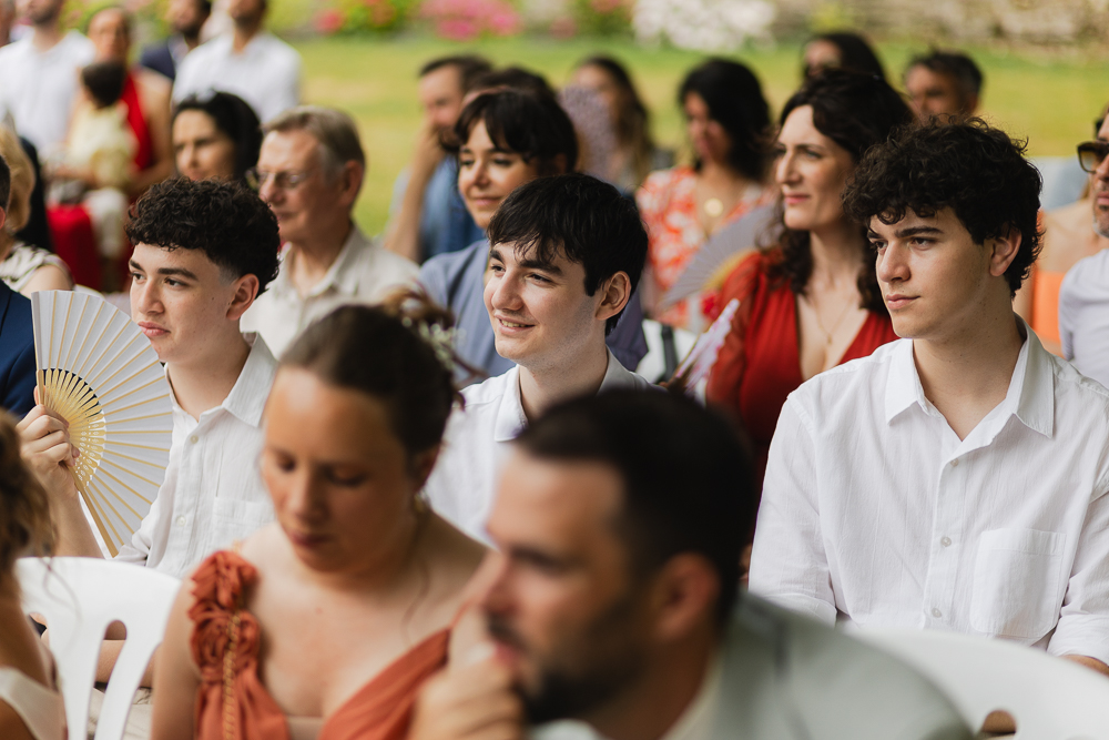 regards et émotions cérémonie laïque à l'abbaye de la Grâce-Dieu